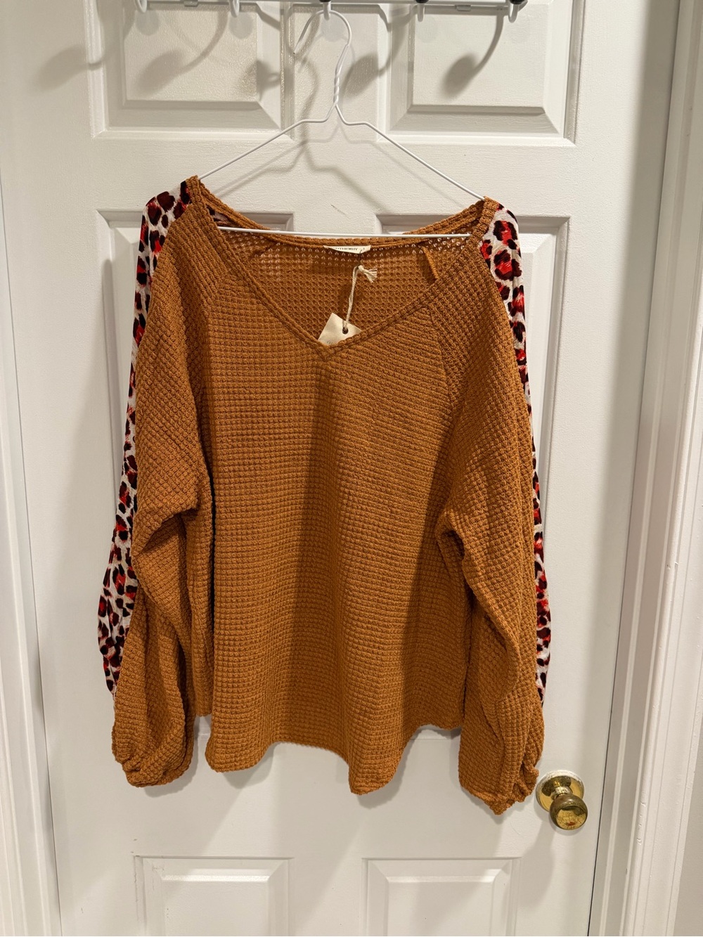 NWT Andthewhy Boutique Mustard Waffle Knit Top w Leopard Sleeve Accents Sz S